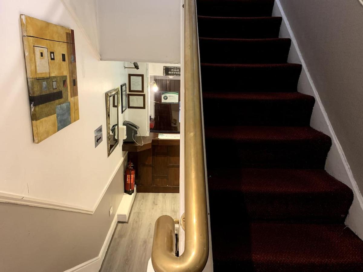 Clifton Court Hotel Dublino Esterno foto
